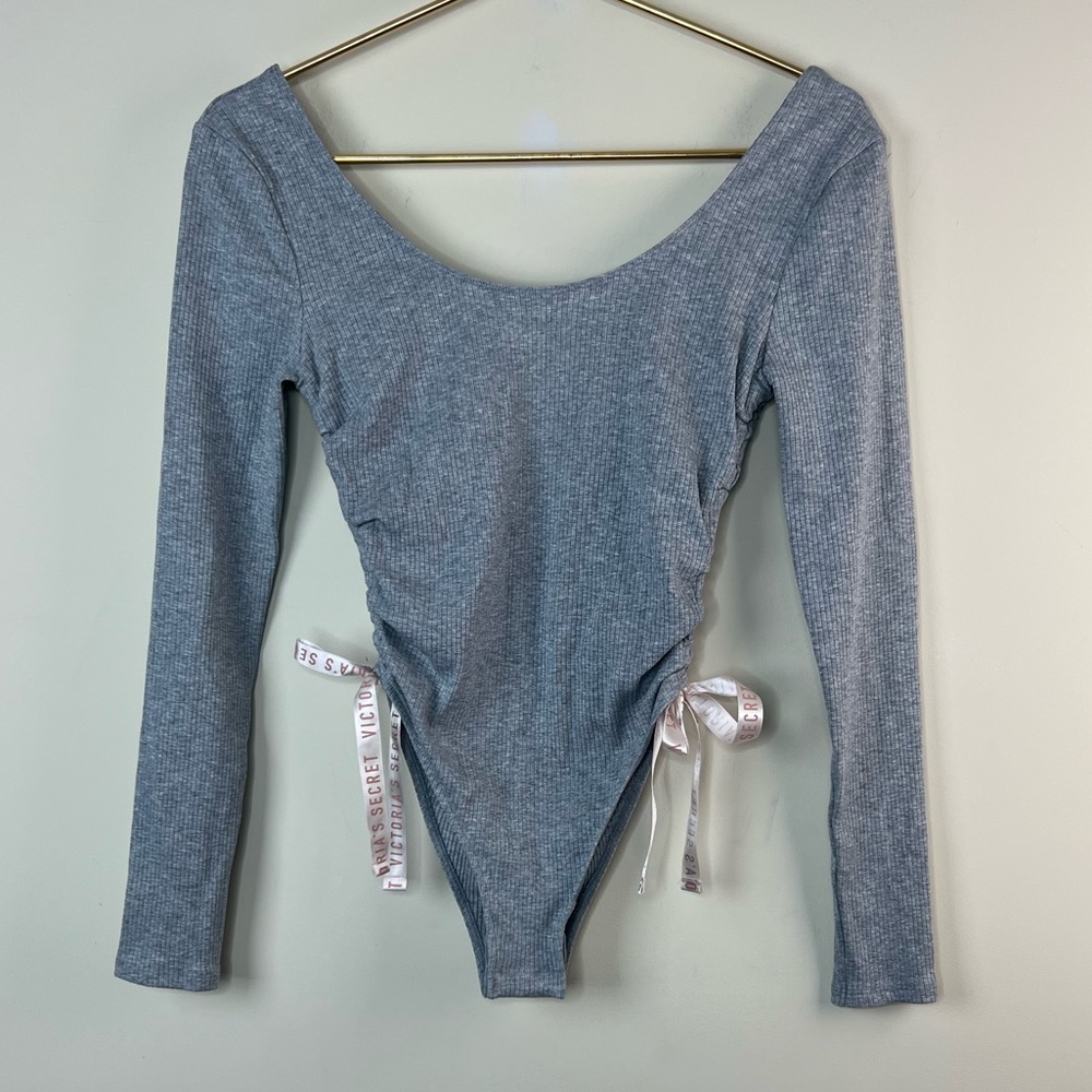 Victoria’s Secret Gray Ribbed Long Sleeve Bodysuit, XS